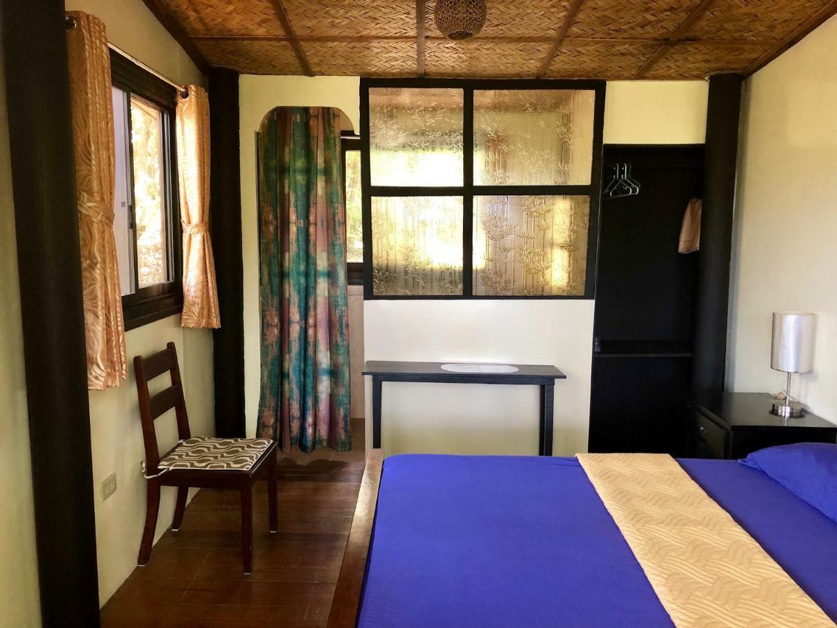 Native House With Beautiful Pool Villa Bagac ภายนอก รูปภาพ
